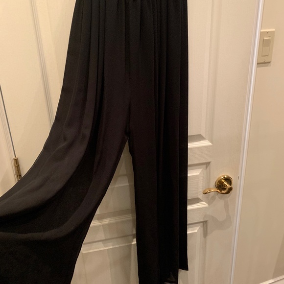 Ladies strapless one piece Evening pant/dress. - Picture 6 of 9